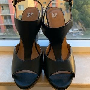 BP black wedges